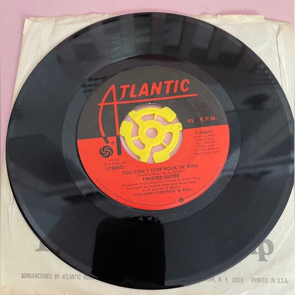 Twisted Sister - We're Not Gonna Take It 7" vinyl record album 45RPM - Picture 3 of 4